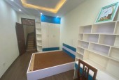 Cho thuê ở 5 Người nhà ngõ Trại Cá (gần chợ Đồng Tâm) 4 tầng x 30m2, 2 ngủ, 9 Triệu